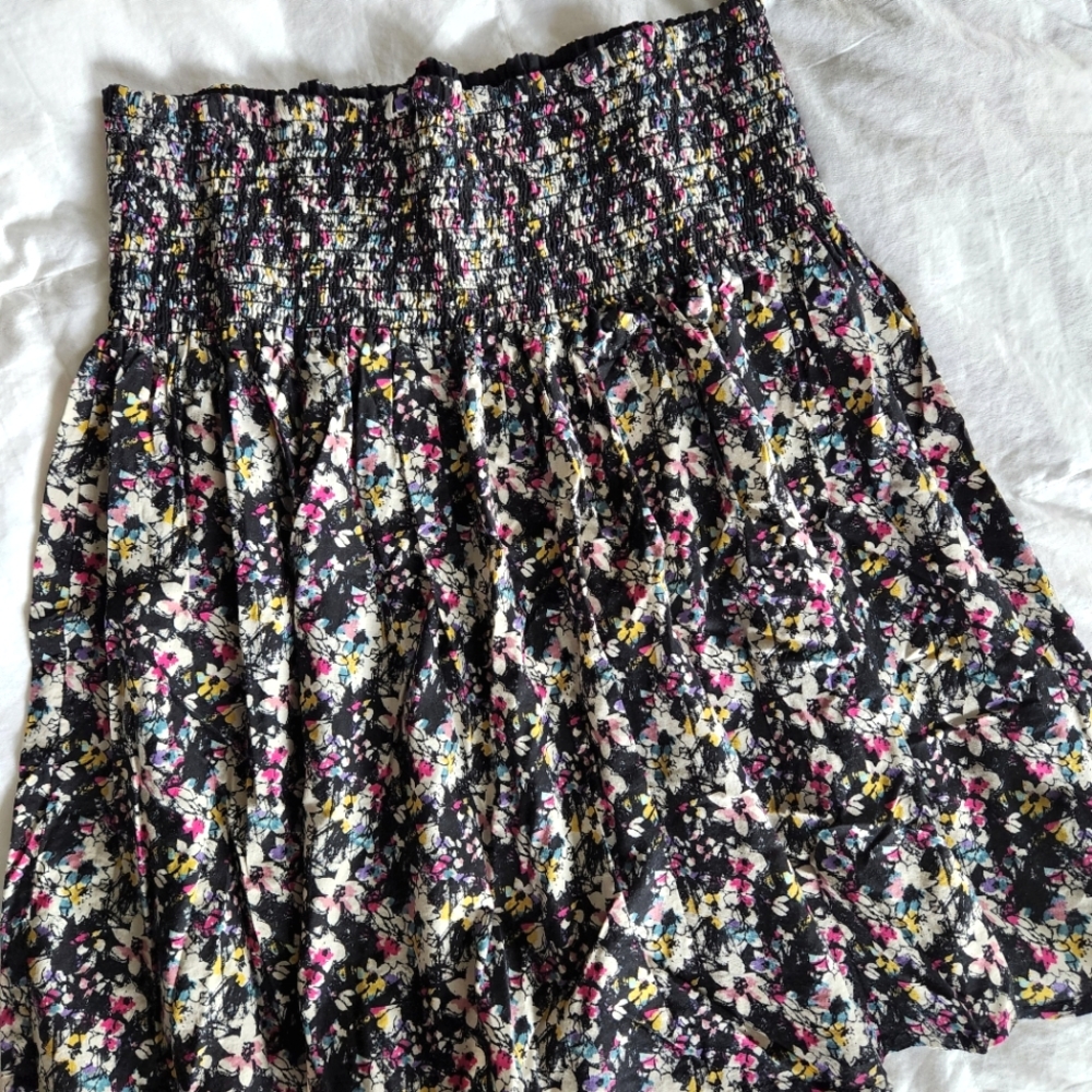H&M Stretchy Waist Mini Skirt